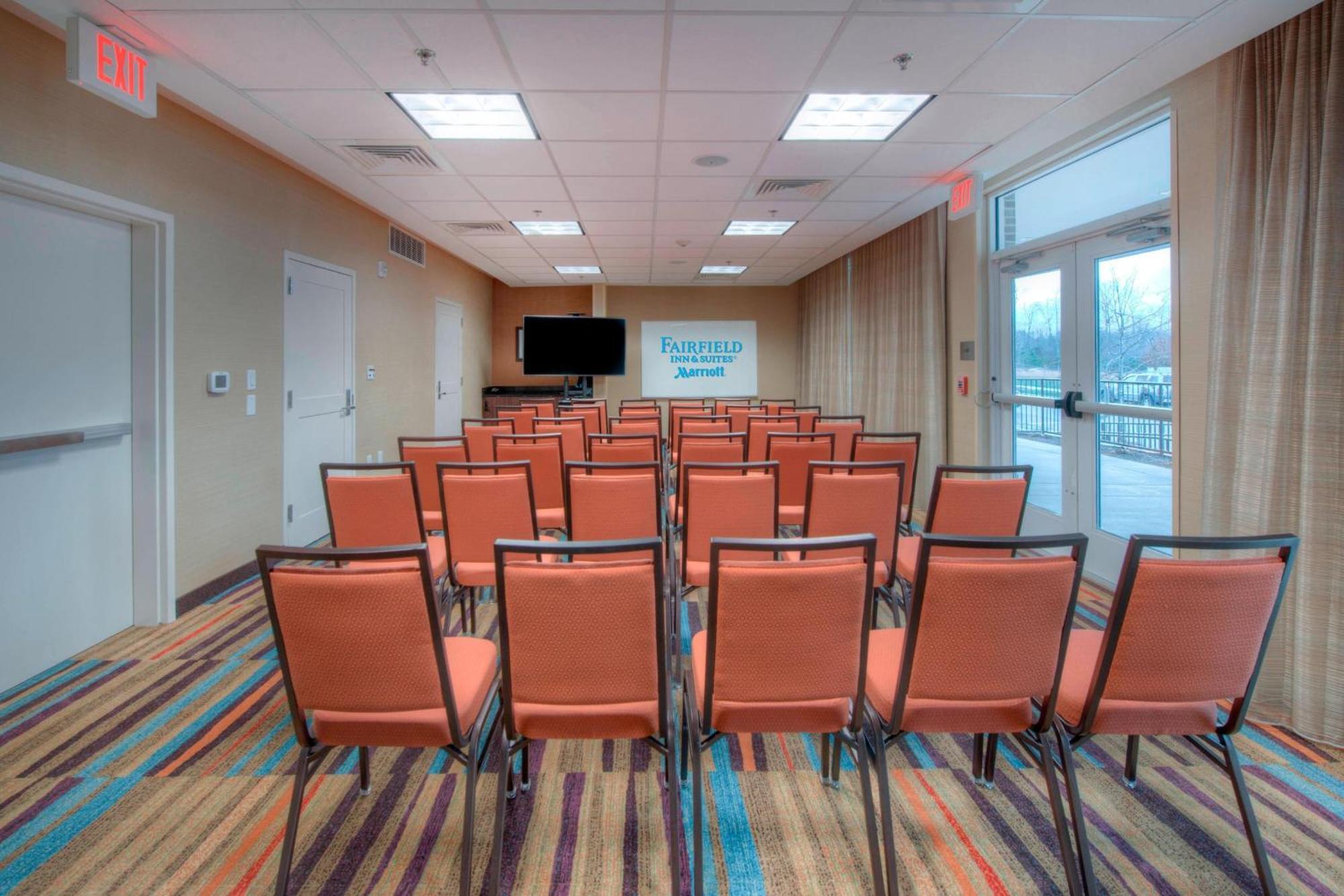 Fairfield Inn & Suites By Marriott Charlotte Airport Exterior photo