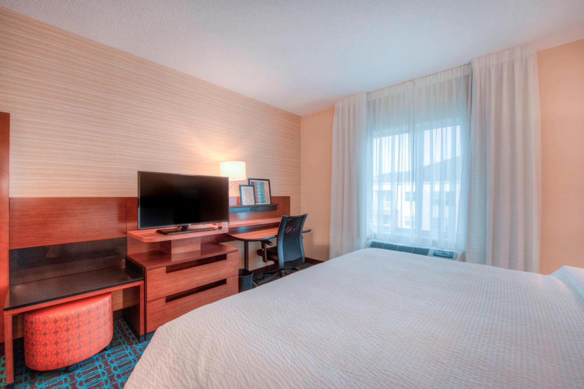 Fairfield Inn & Suites By Marriott Charlotte Airport Exterior photo